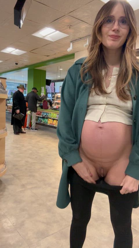 7-eleven fun with LillyVig