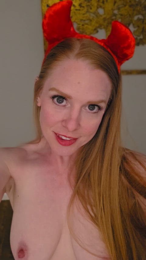 The carpet matches the horns