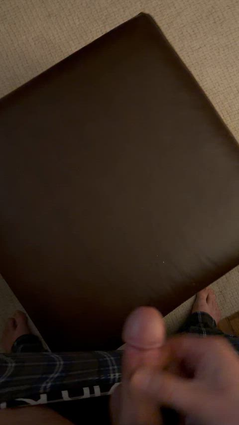 Second cumshot of the day - love to spray like this!