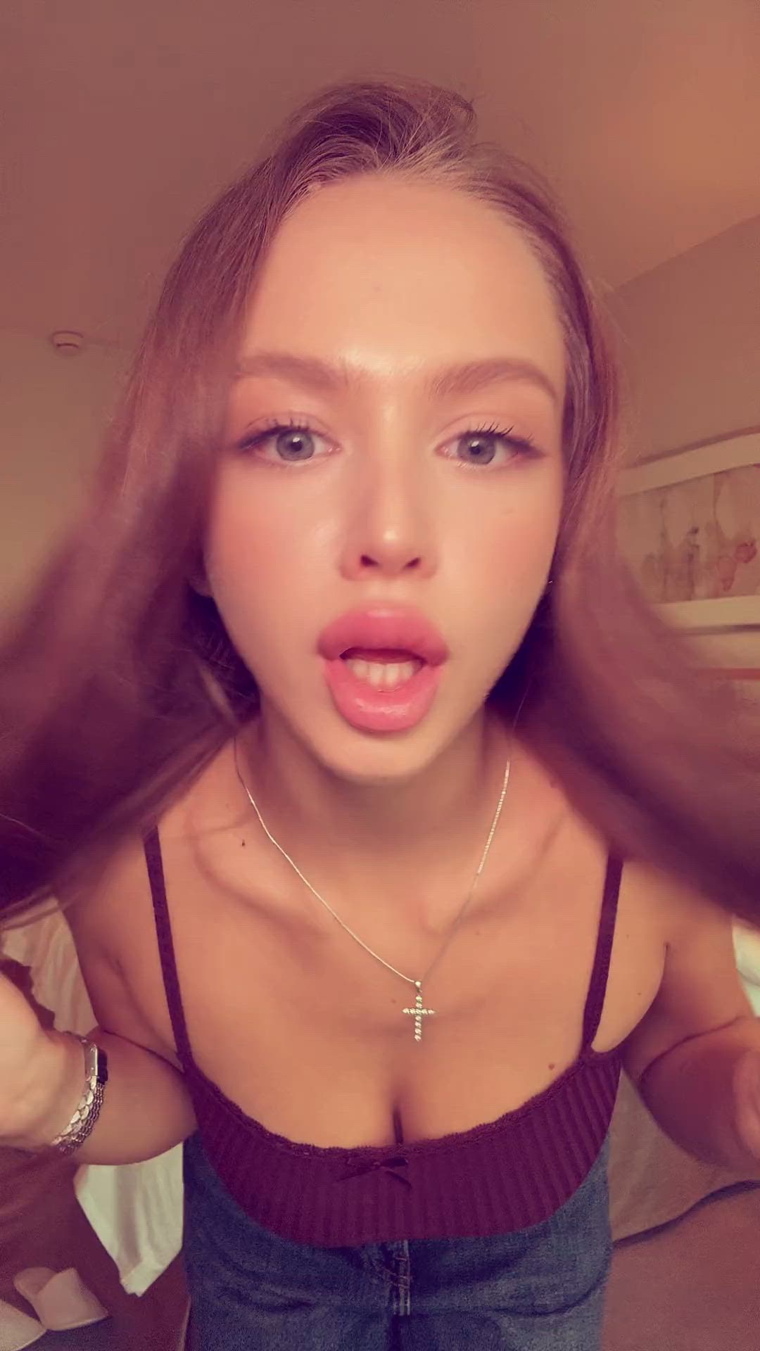 Babe, Cum, Dildo, Doggystyle, Hotwife, girls-finishing-the-job