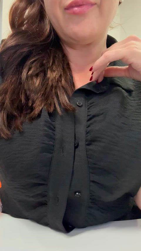 Office tits reveal for boosting workplace efficiency.