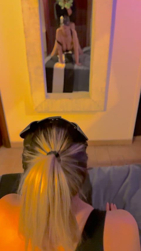 I love to see in a mirror how I get fucked, does it turn you on?