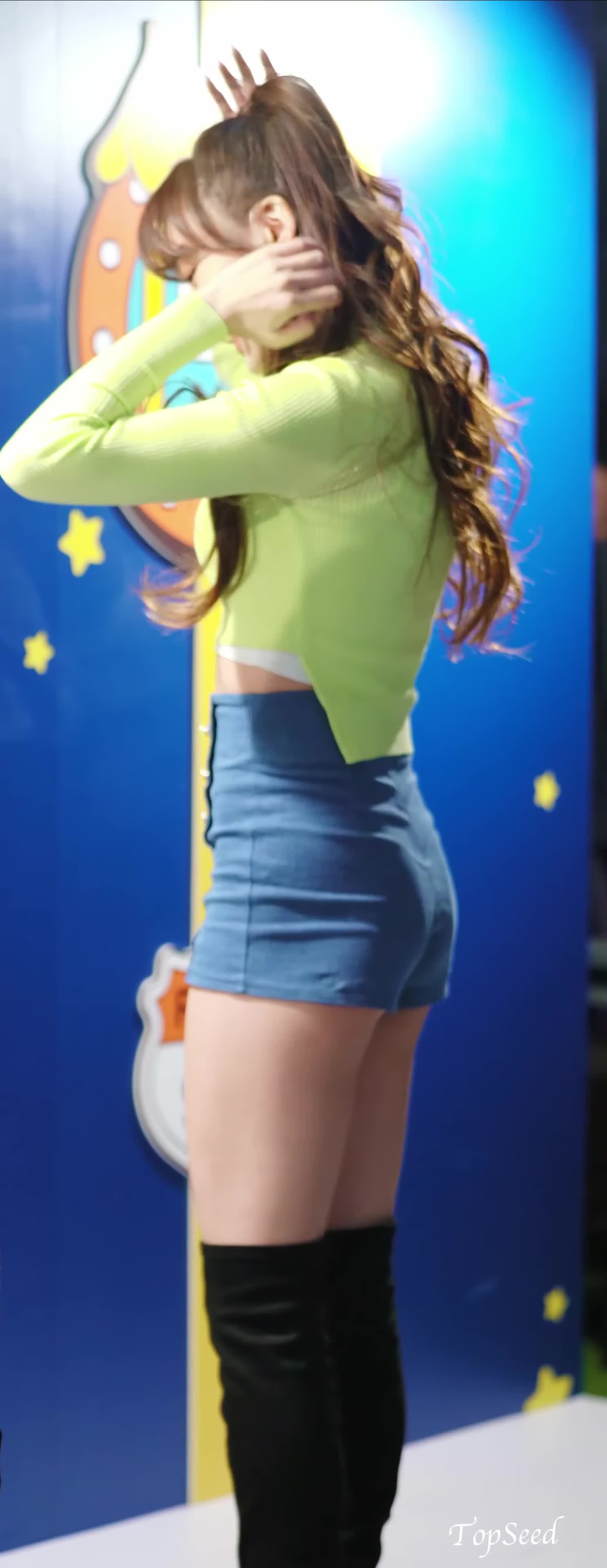 Wegirls - Yehana