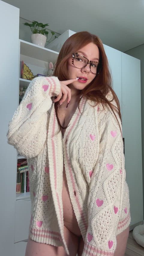 A redhead in a robe, and a favorite fantasy begins..