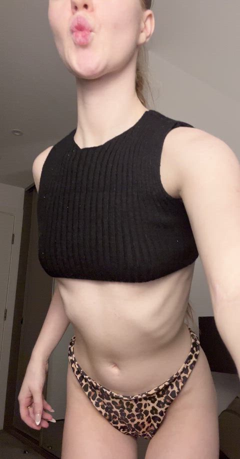 Would you date a flat girl?