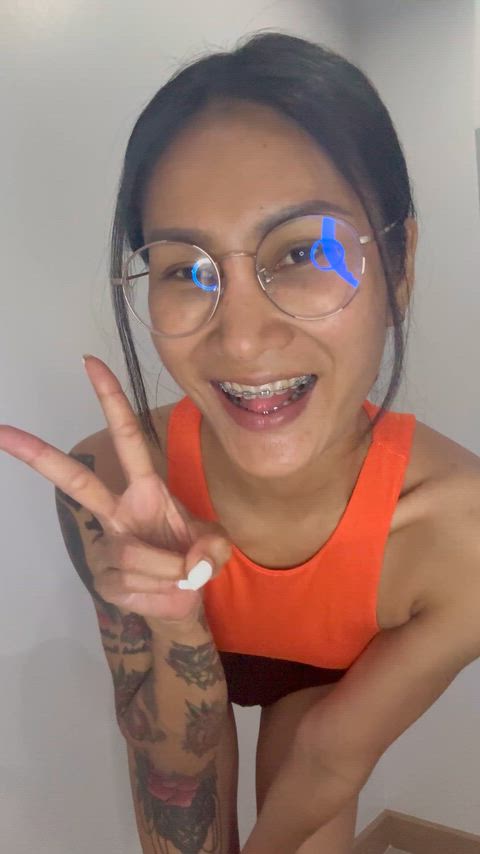 Braces look always better with dripping cum