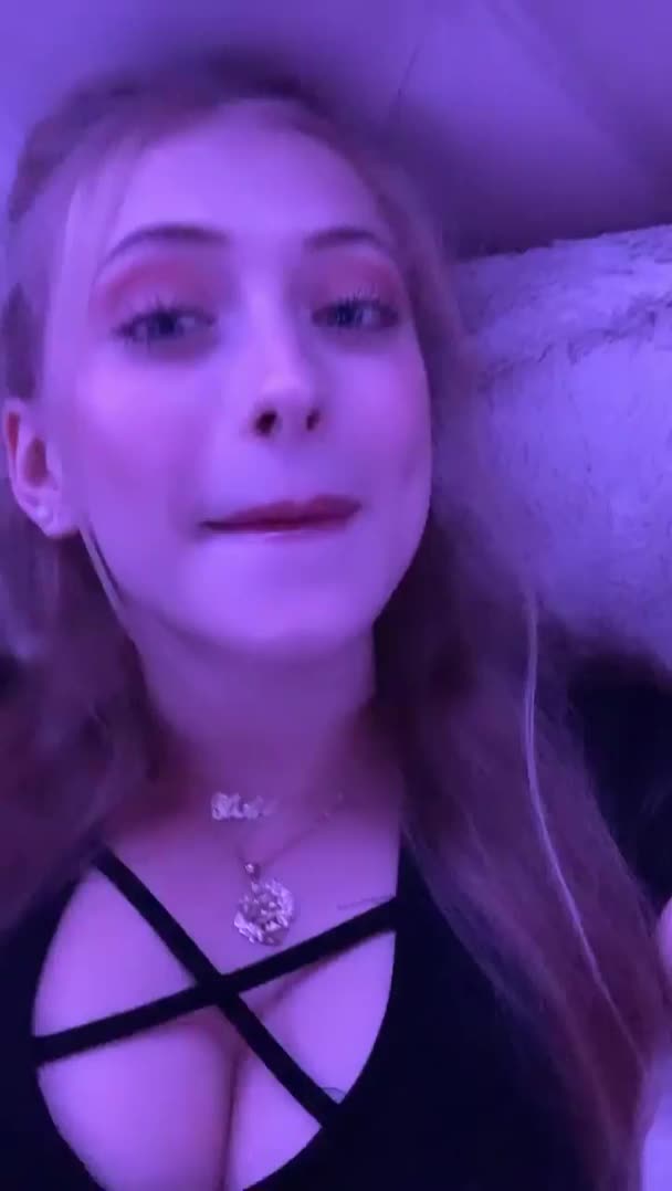 Sophia Diamond is stunning