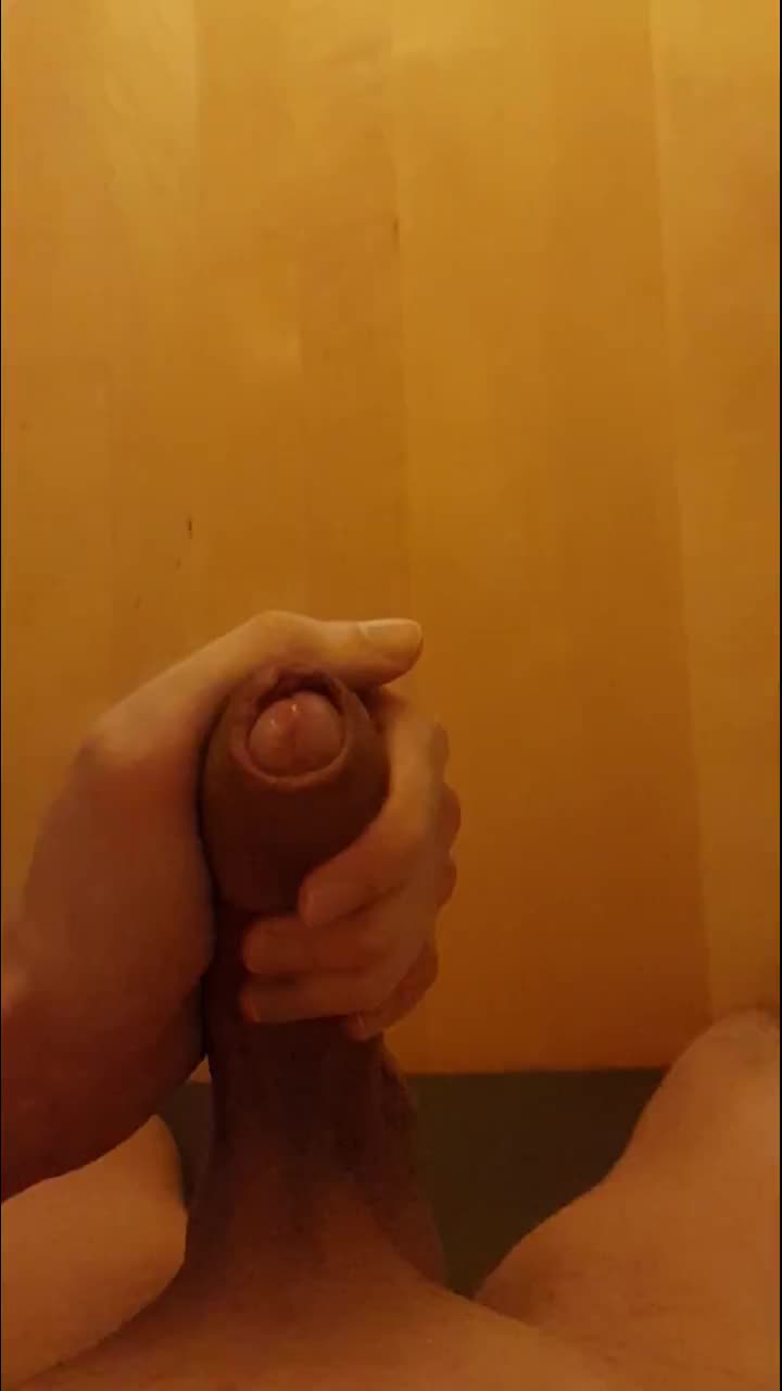 I need someone to cum on ...