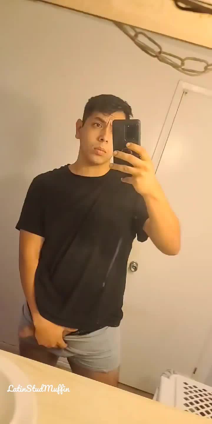 Cum play with the sweetest, wettest latino cock 😍😇