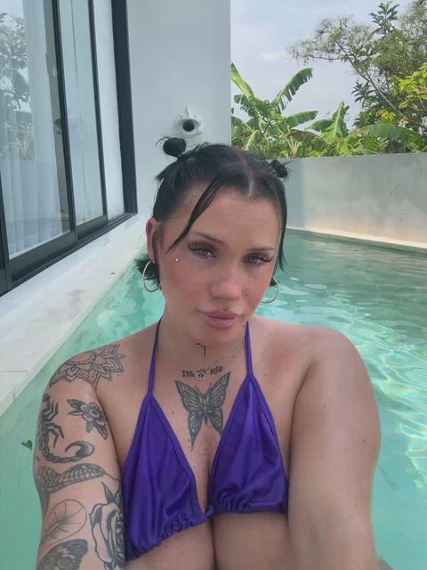 It’s cold 🥶 outside the water but I’ll show you them real quick anyway 🤭