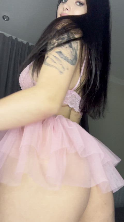 so horny i might explode if someone doesnt fill me