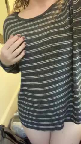 Cute little jiggle 🍑