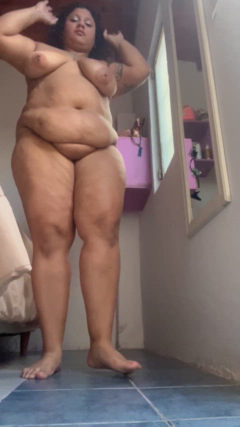 i have a crush for men who love to eat fupa 🥰