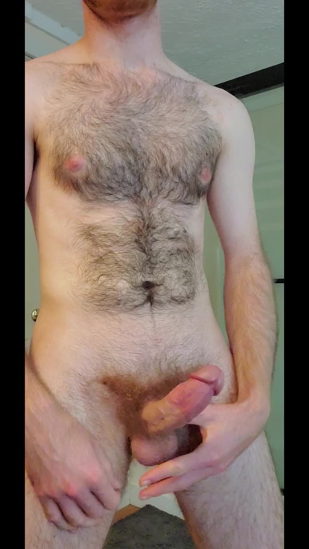 Hiya otters! Someone wanna come clean me up 😈