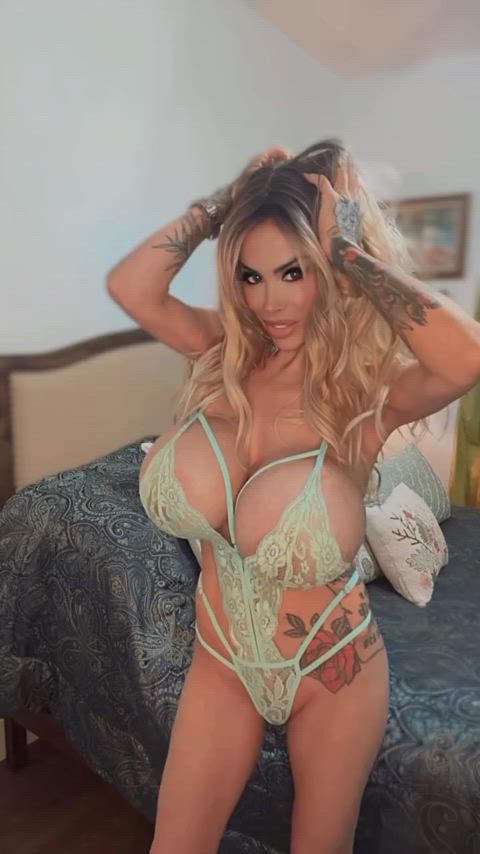Sienna West