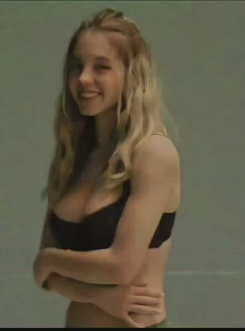 Big Tits Celebrity Sydney Sweeney Porn GIF by deepbhadraa