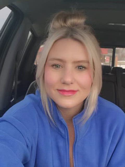 Some titties before I workout.