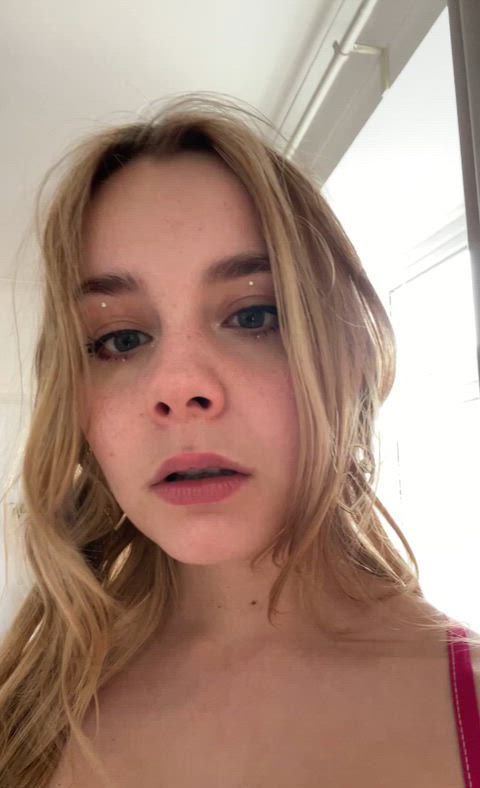 A tiny girl like me wants to be your fuckdoll💋💎