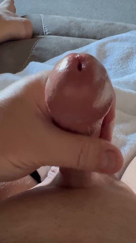 [56] I bet I can make you lick the screen.