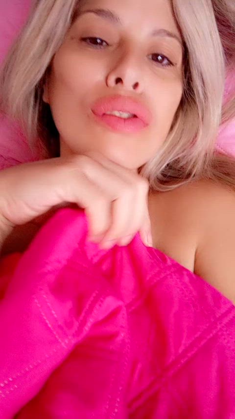 Eager to moan 🥵 active for live sexting,vcall , roleplay 🤤Dick rate, photo and video pack on offer accepted Paypal ,Skrill ,throne My Snapchat 💛@jazmin_roman25 my tlgrm @sweet_blonde2