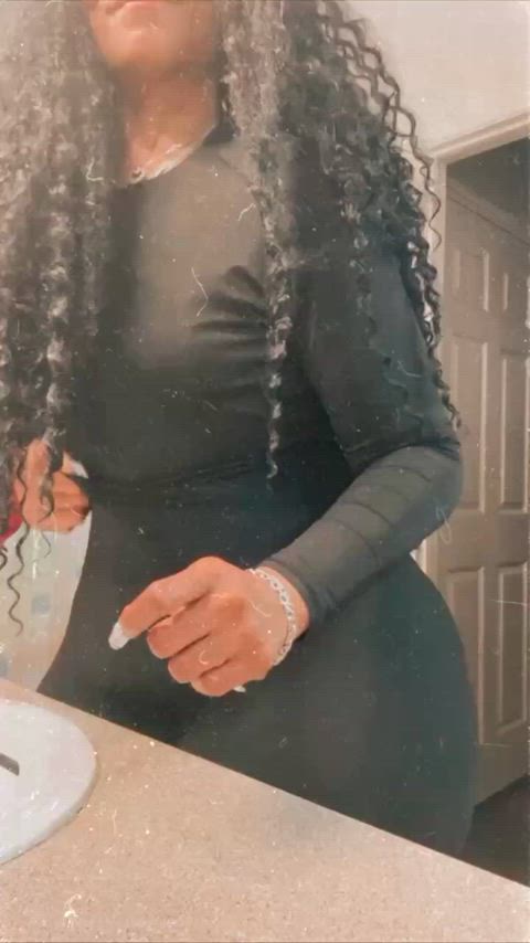 Curvy Aunty