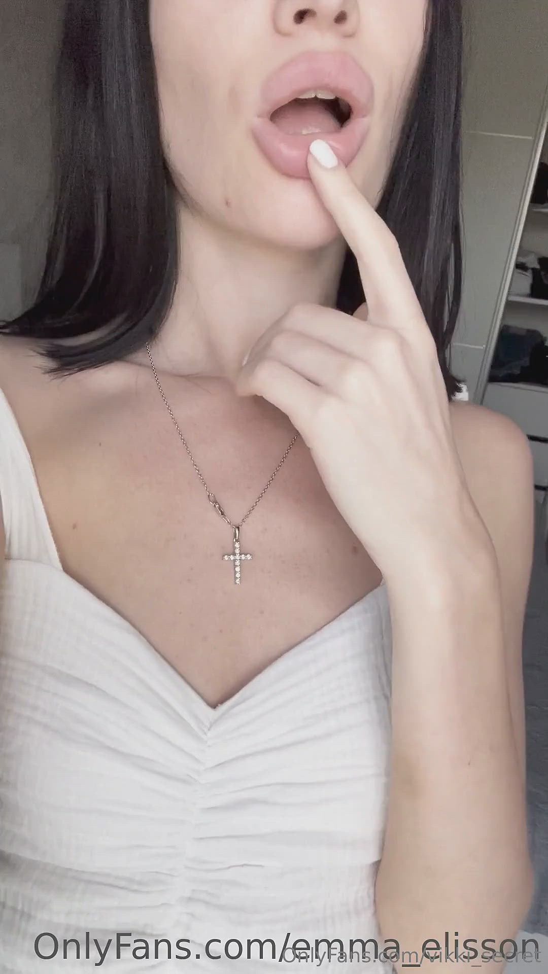 Amateur · Teen (18+) · Ebony · Brunette