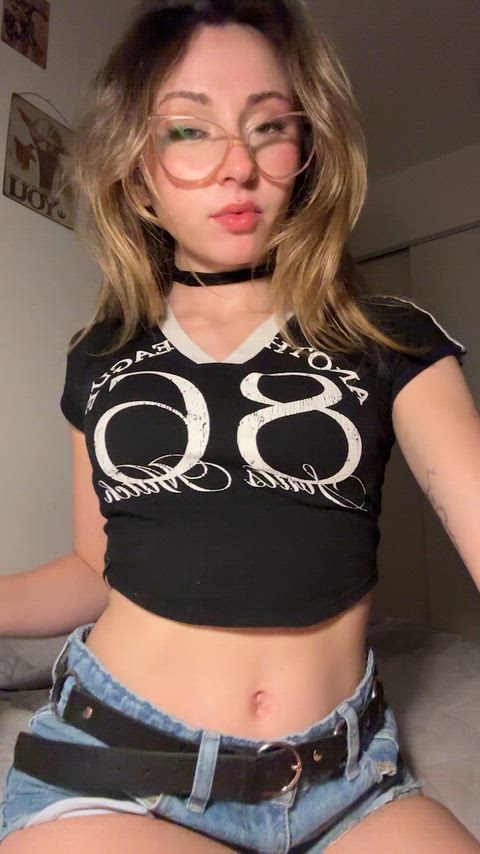 Does belly piercings turn you on?