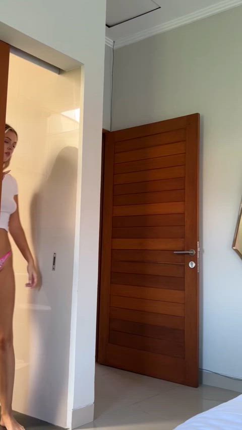 You would kiss every inch of my legs...