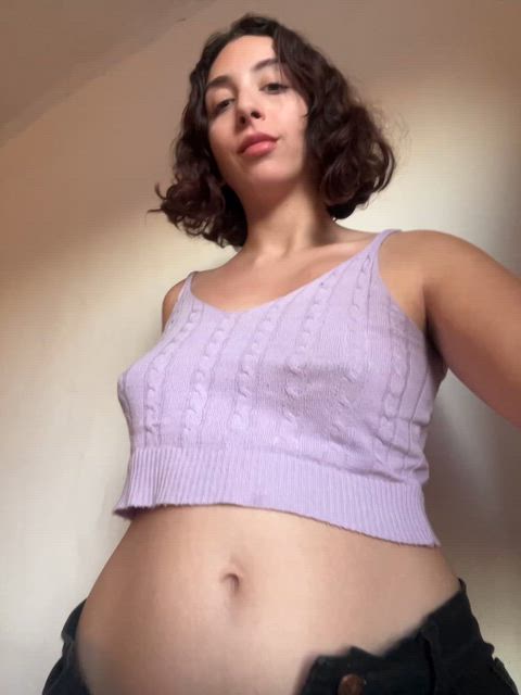 This belly is growing so fast and so is the heat between my thighs, anyone else feel extra horny during pregnancy?
