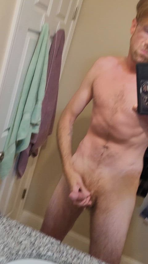 Kinda love shooting cum all over my abs 🫠