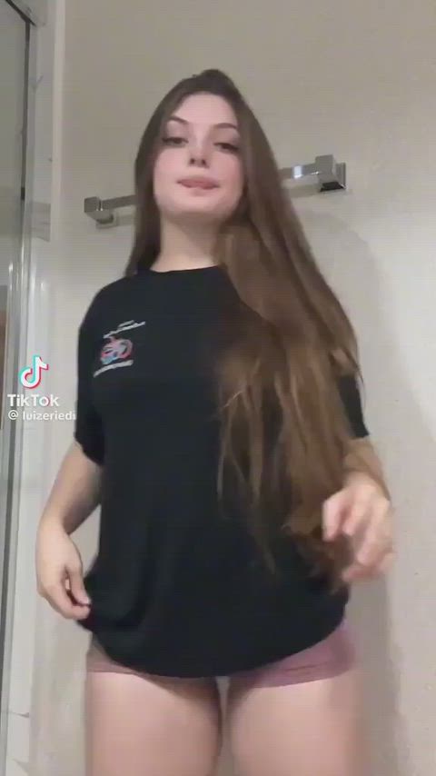 Luize Riedi (@luizeriedi)