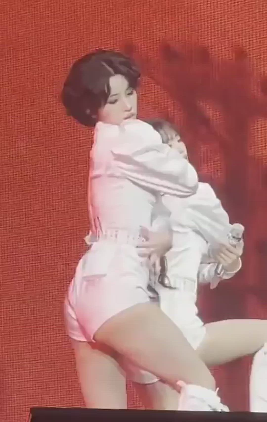 Soyeon ft. Minnie