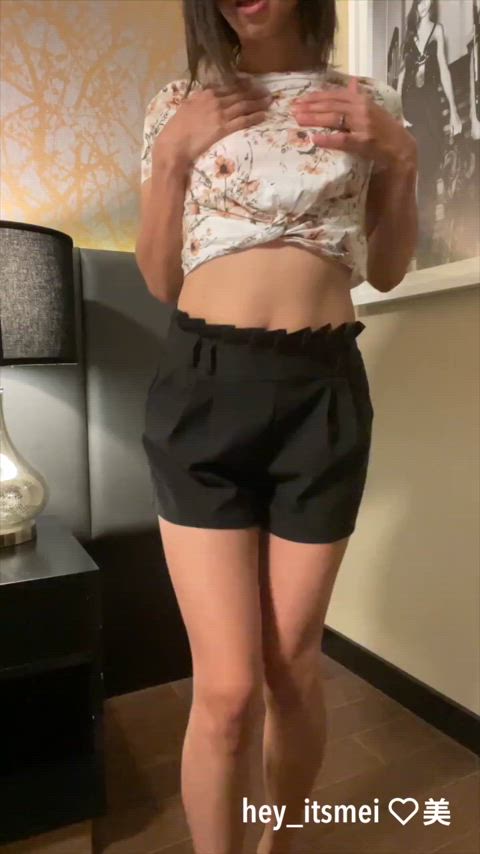 Wanted to have some fun by showing you my petite Asian body (@hey_itsmei_vip) [Fansly]