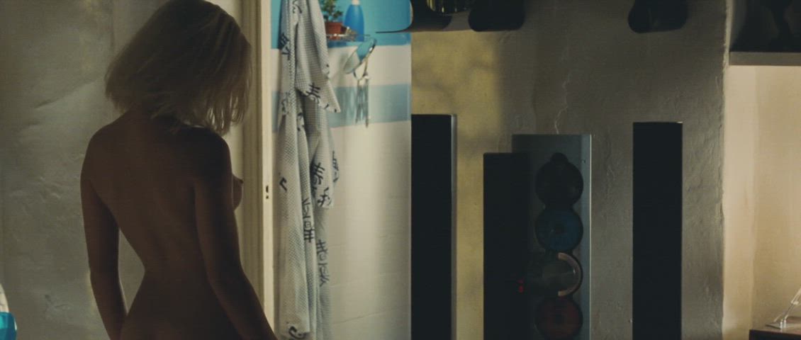 Virginie Ledoyen in Heroines (1997)