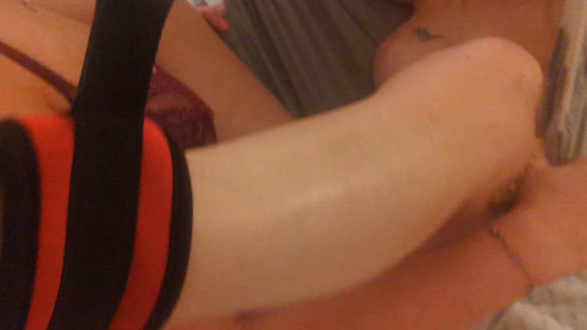 Fucking my bestie in the swing 😈