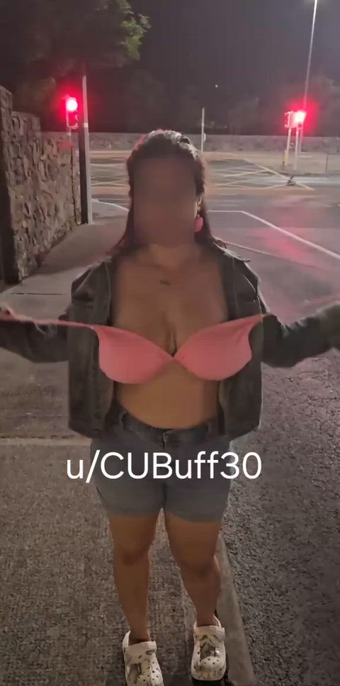 On one of our outings! Say hi to my boobies 😉