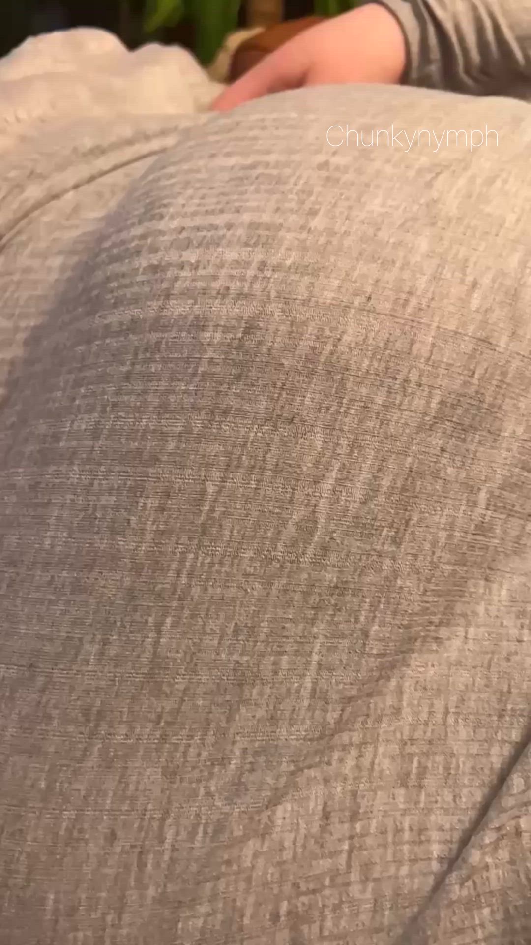 Poppin’ out a tiddy for ya