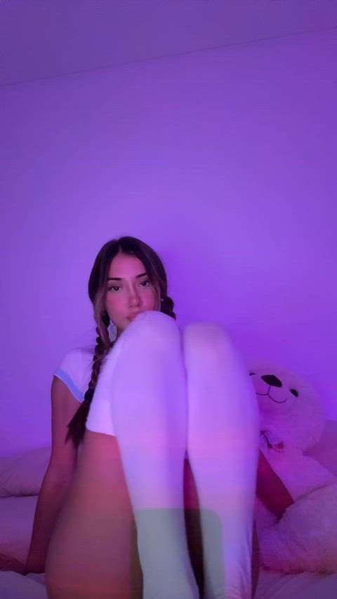 Gentle mood, grounded vibe