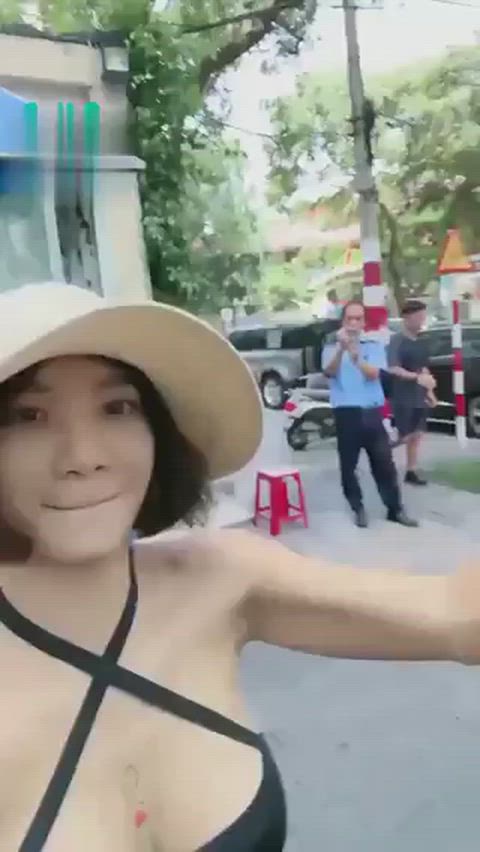 Chinese teaser