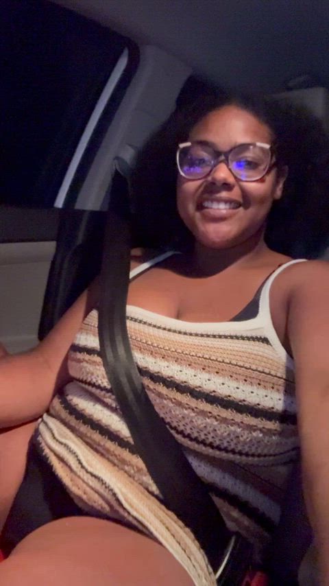 the princess of pullin tits out while driving