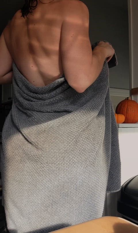 A shower then a bounce <3