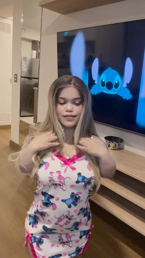 barely 3'9 but still gf material right?