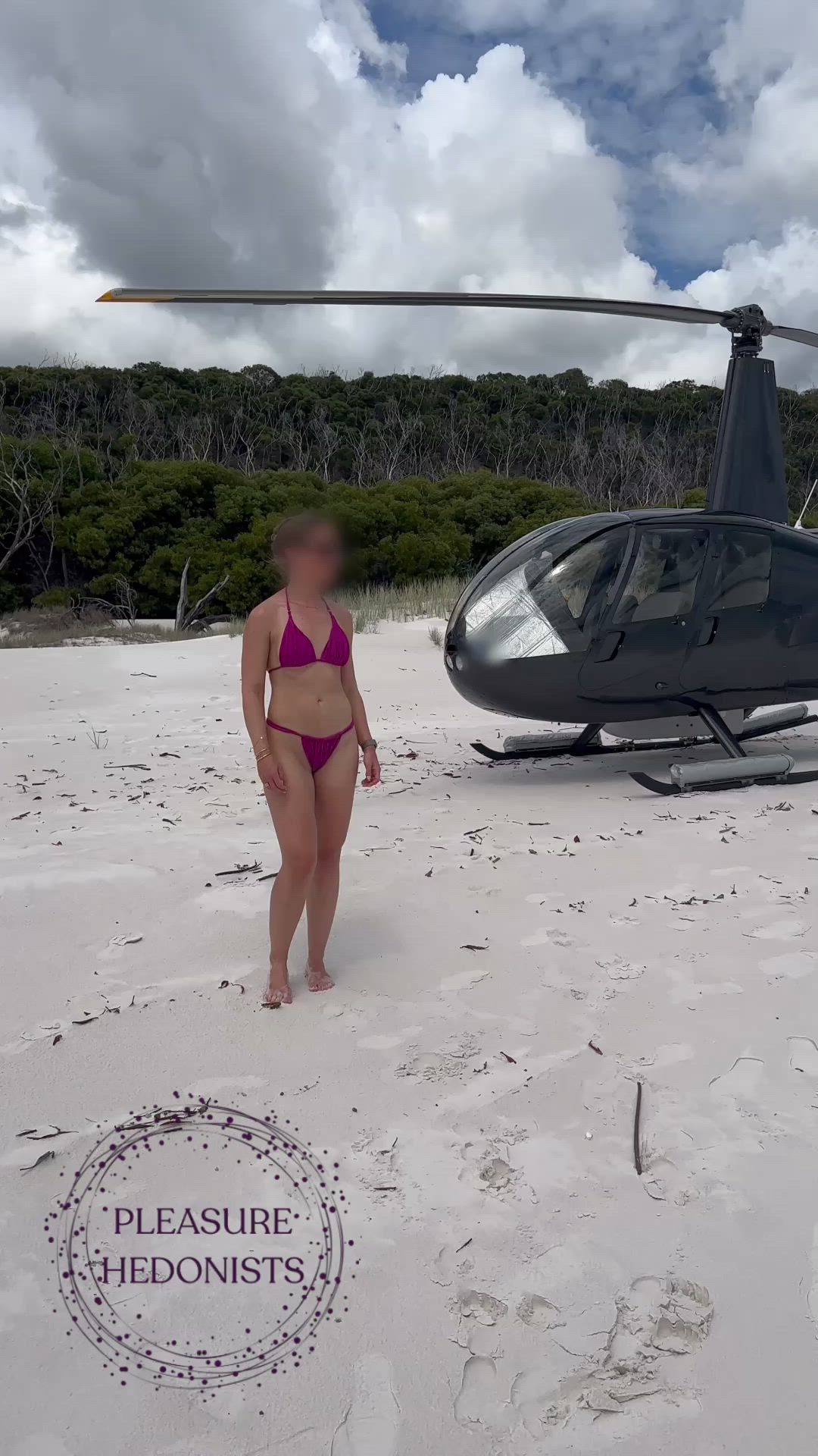 Flashing on the beach