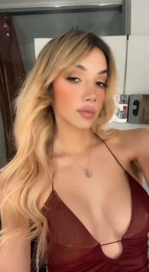 First 200 'Yes' will get my nudes (I'm not joking)