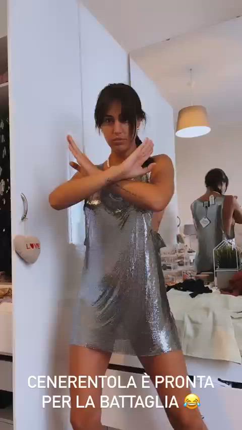 Cecilia Rodriguez sideboobs assurdo 🤤🤤🤤