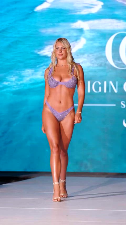 Andreea Dragoi - Romanian Swimmer