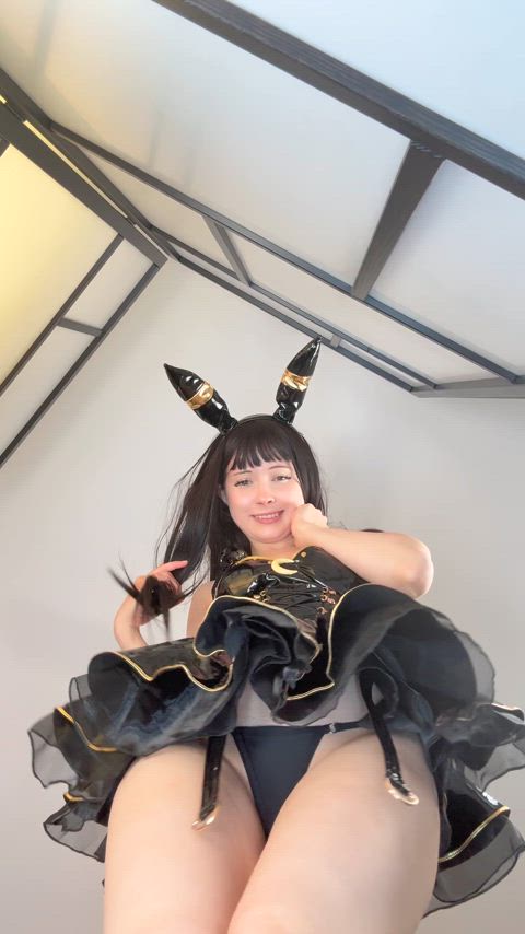 Umbreon From Below (Cosplay by SushiBunniii)