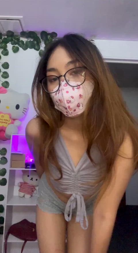 u want some petite asian that obey's everything u commands