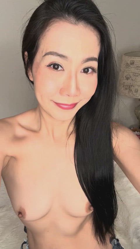 I want to know your thoughts about dating a Thai milf