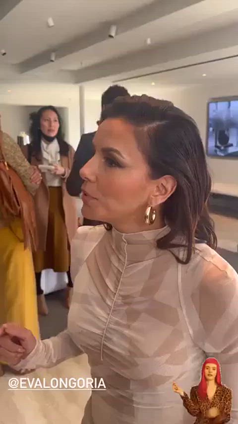 Actress Eva Longoria spotted shoeless during party and comments it's not a party until she's barefoot